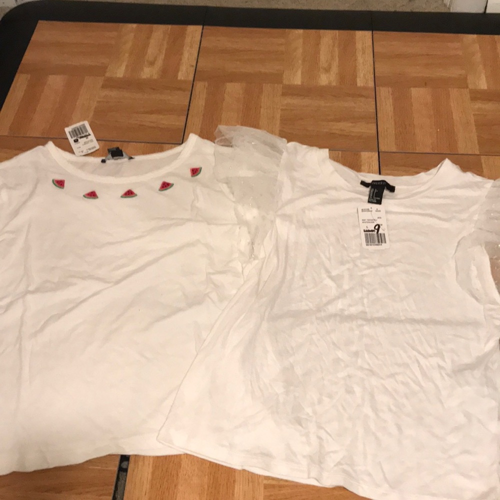 Forever 21 Tees NWT M/L